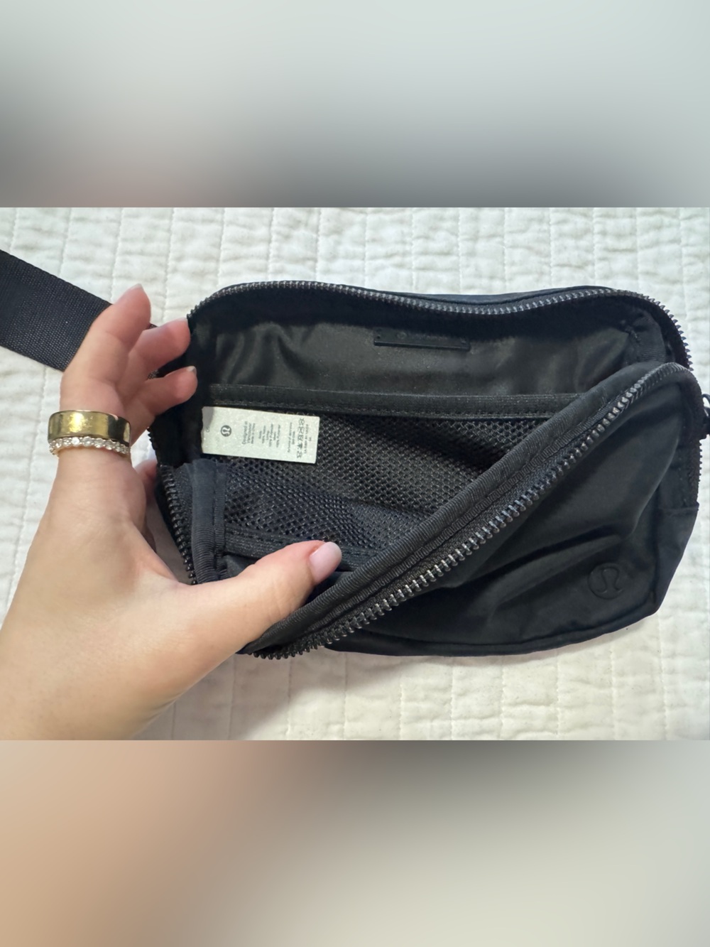 lululemon athletica everywhere belt bag, Black Crossbody Sling Bag